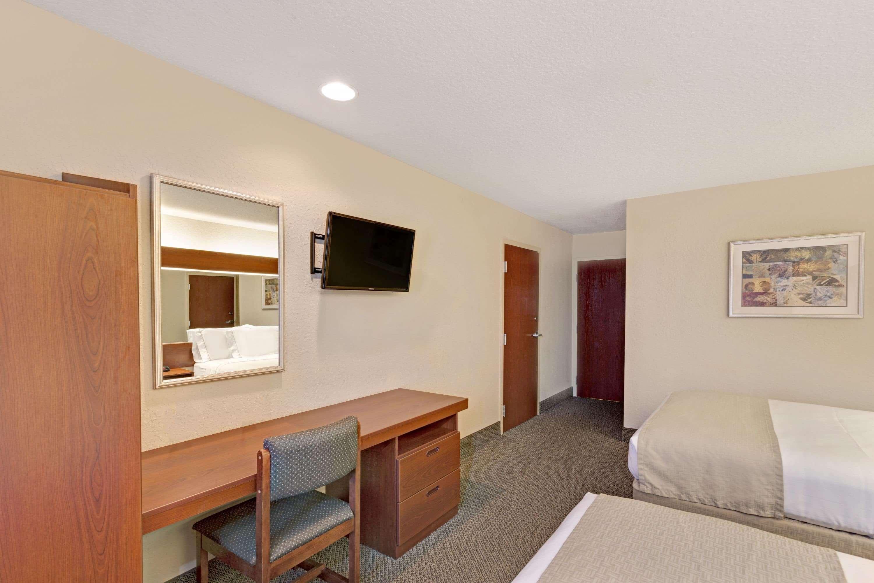 Microtel Inn & Suites By Wyndham Jasper Bagian luar foto