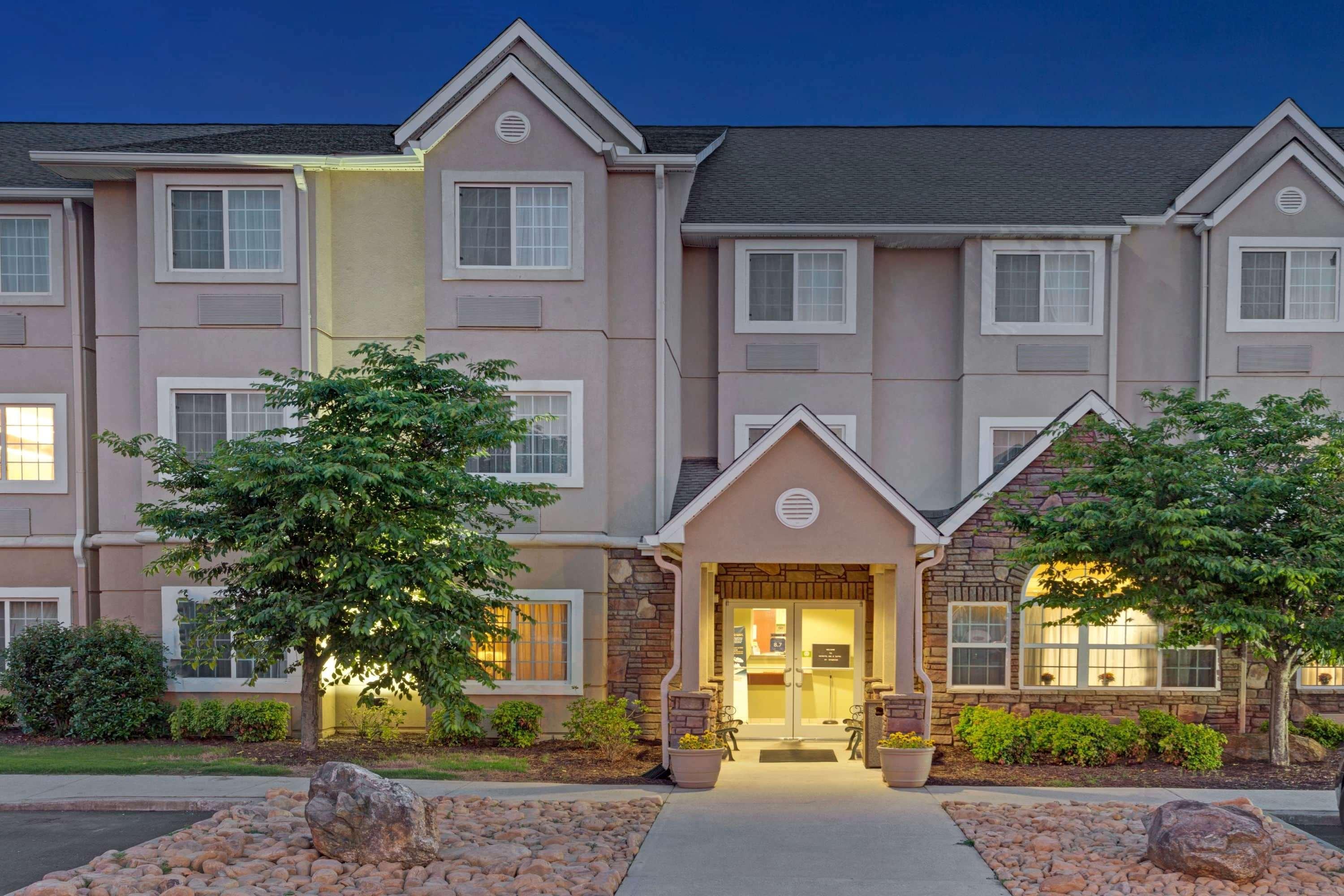 Microtel Inn & Suites By Wyndham Jasper Bagian luar foto