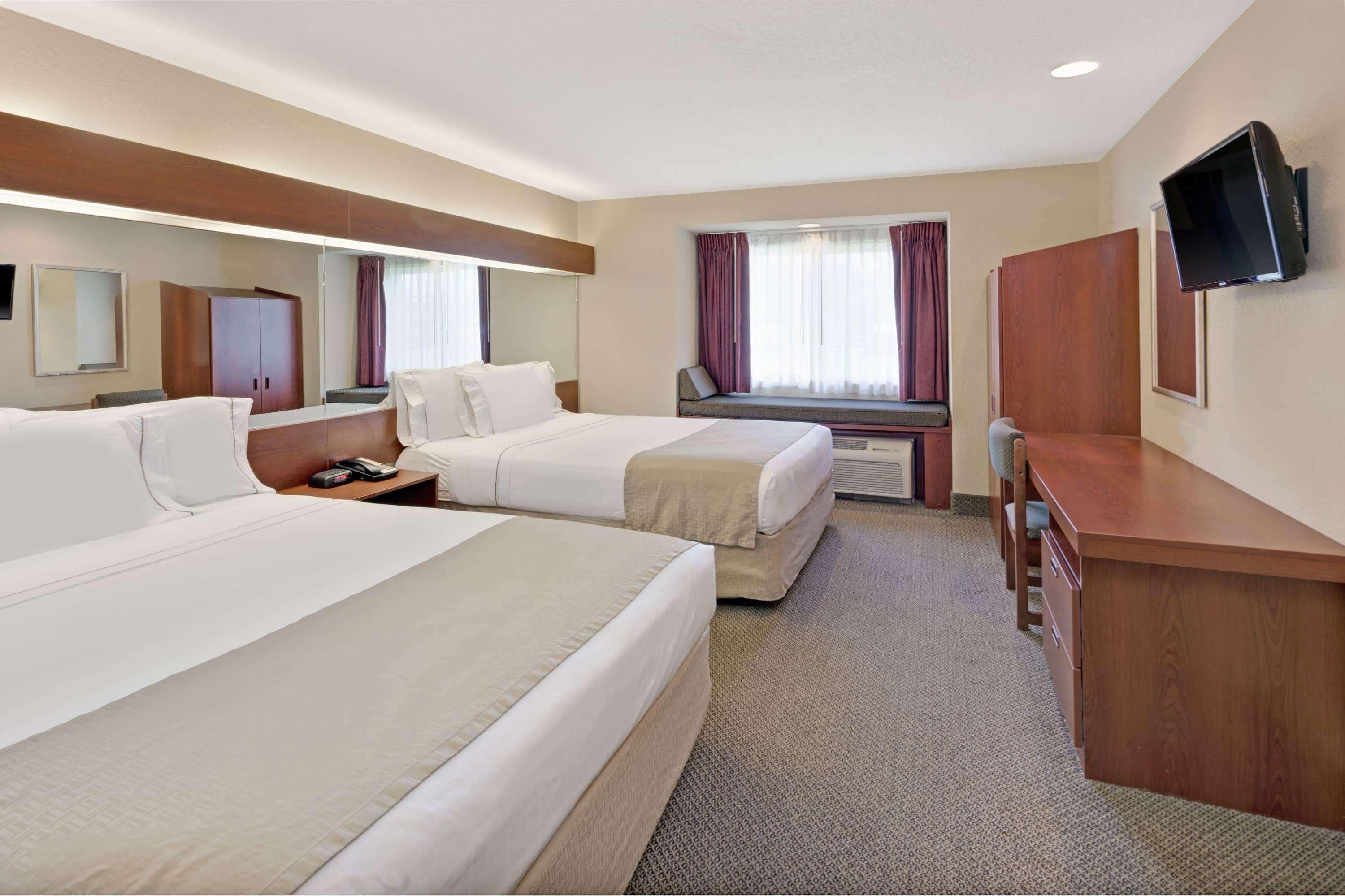 Microtel Inn & Suites By Wyndham Jasper Bagian luar foto